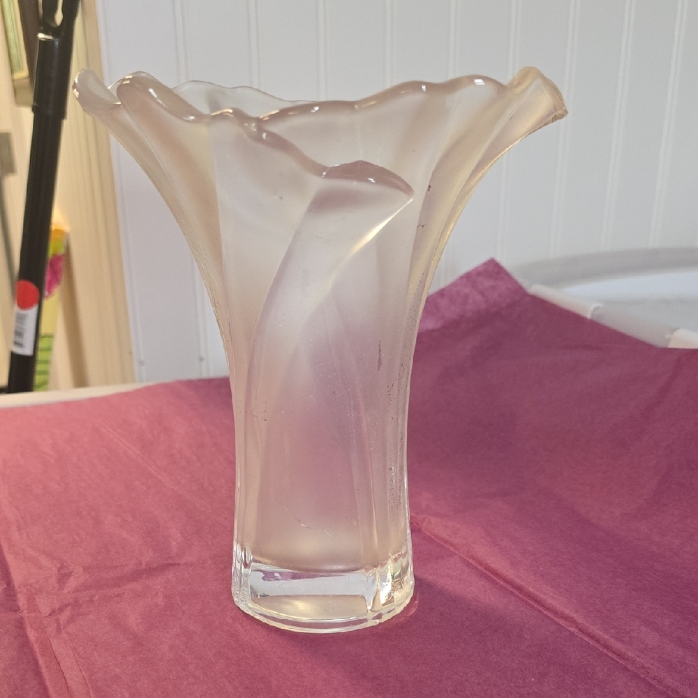 Vintage Frosted Teleflora Vase